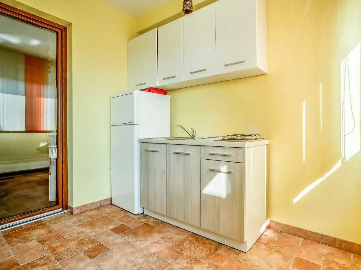 Apartment Ulika-3 By Interhome Tar-Vabriga